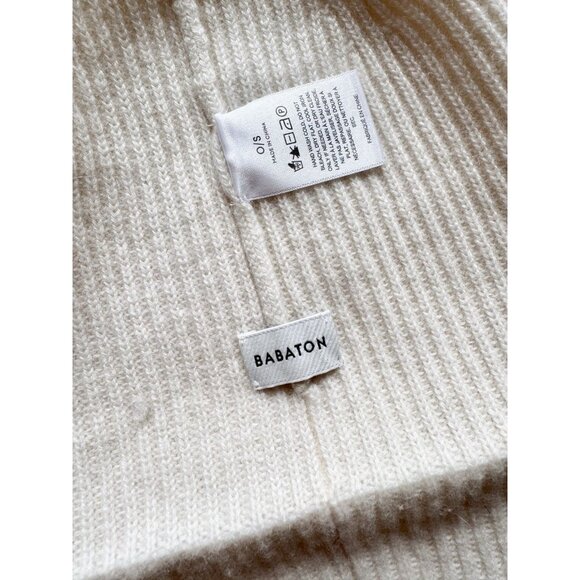 Aritzia BABATON LiteLuxe Birch Ribbed Cashmere Knit Beanie Toque Hat, One Size - Picture 6 of 12